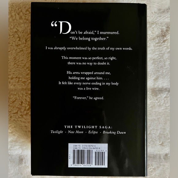 Breaking Dawn Twilight Series Novel - Picture 2 of 5